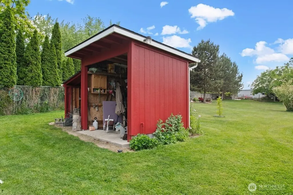 847 N Bretz Pr NE Richland WA 99352