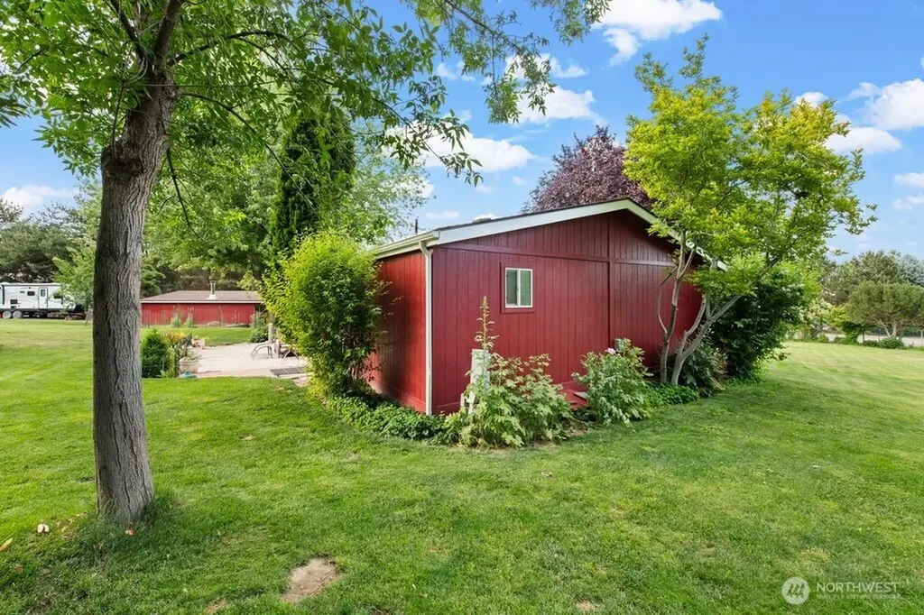 847 N Bretz Pr NE Richland WA 99352
