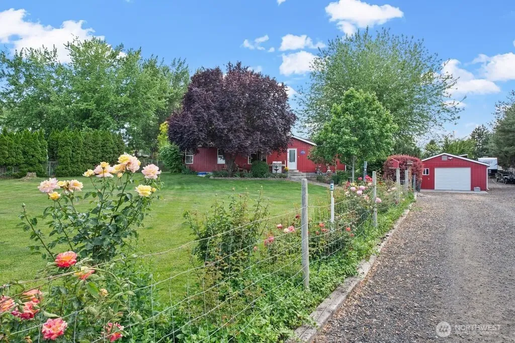 847 N Bretz Pr NE Richland WA 99352