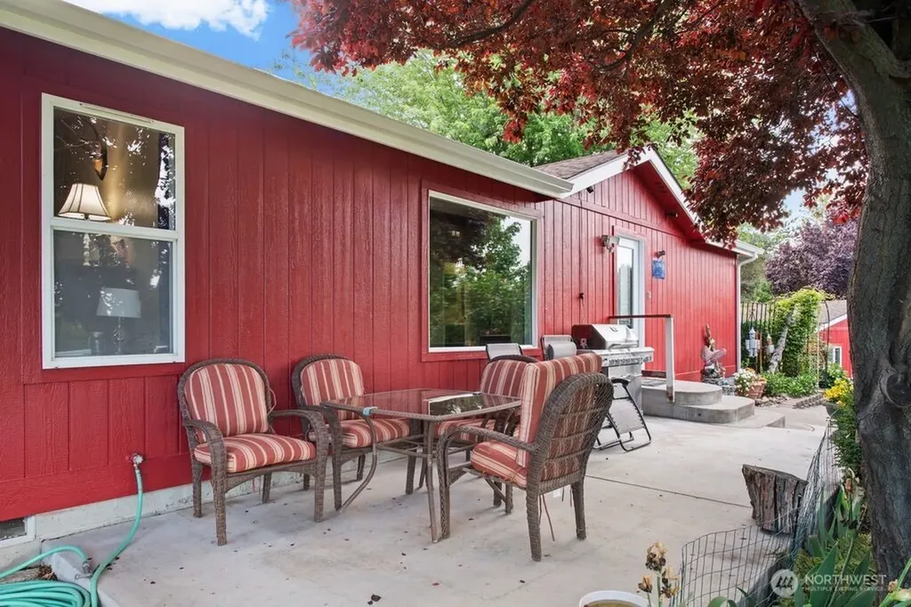 847 N Bretz Pr NE Richland WA 99352