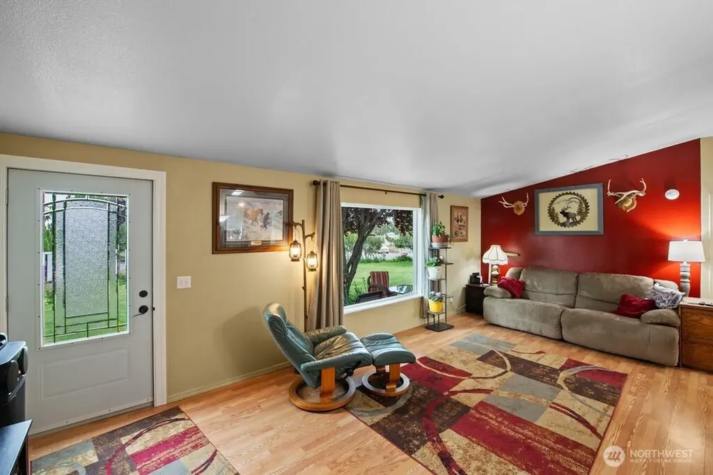 847 N Bretz Pr NE Richland WA 99352