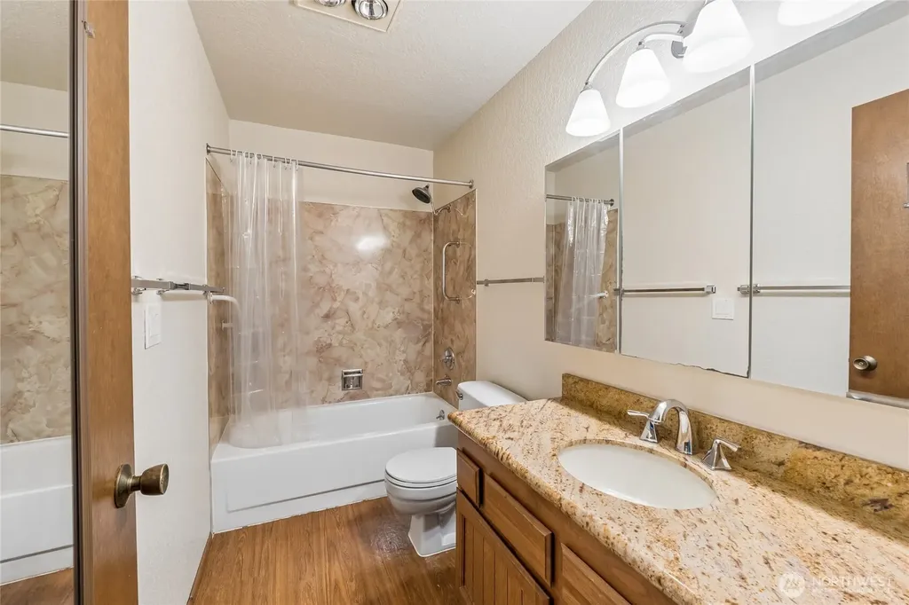 2031 NW 59th Street Seattle WA 98107