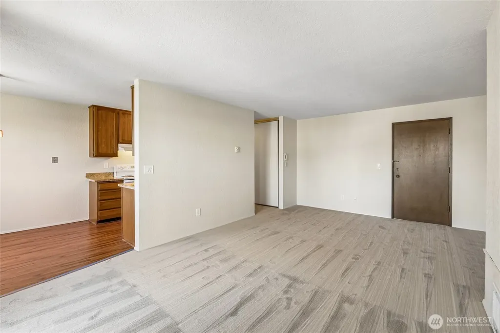 2031 NW 59th Street Seattle WA 98107
