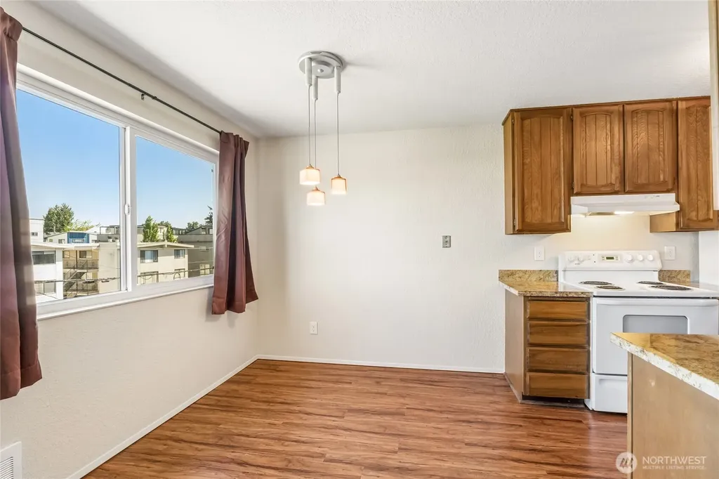 2031 NW 59th Street Seattle WA 98107
