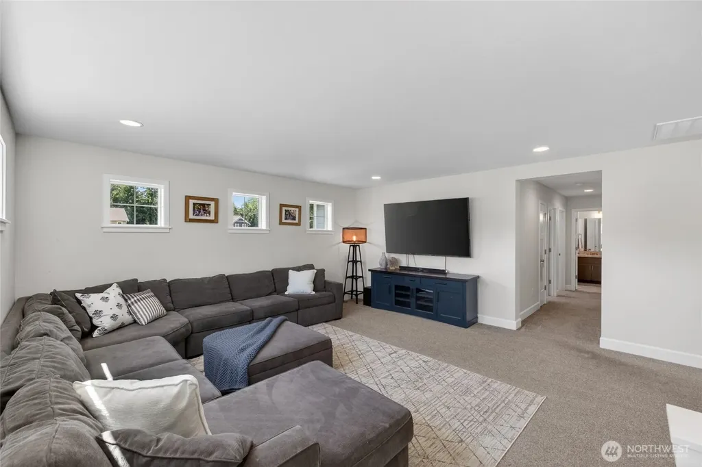 1207 61st Avenue Ct NE Tacoma WA 98422