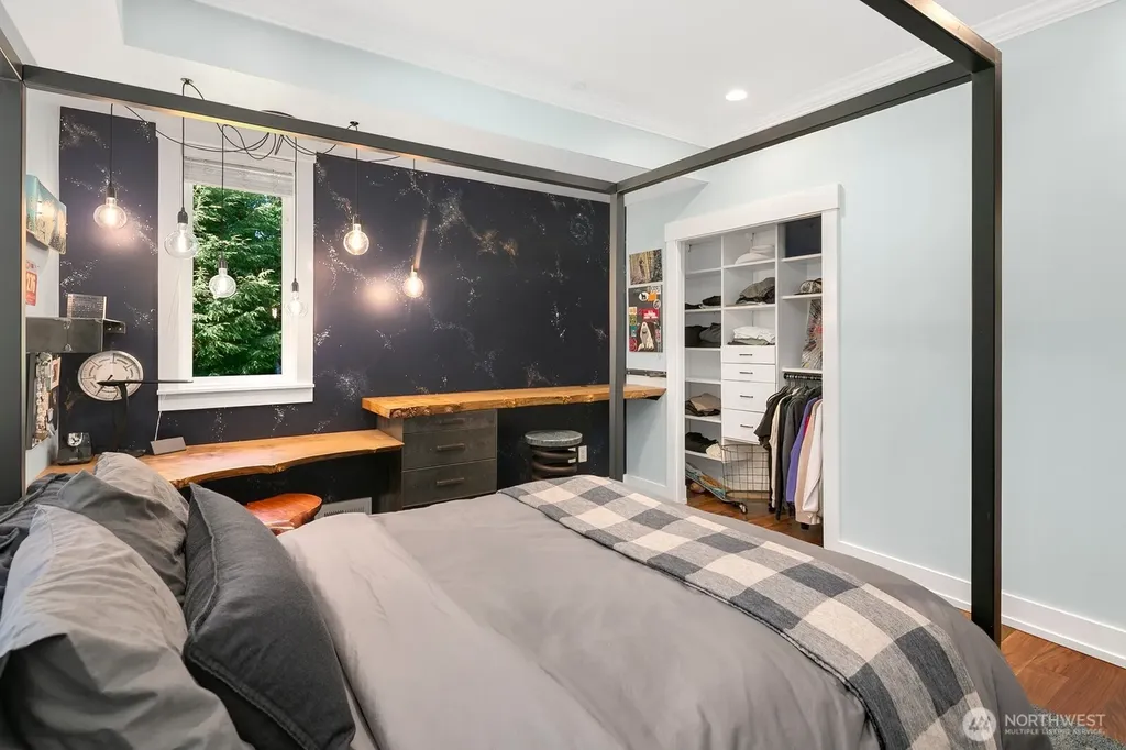 32511 SE 111th Place Issaquah WA 98027