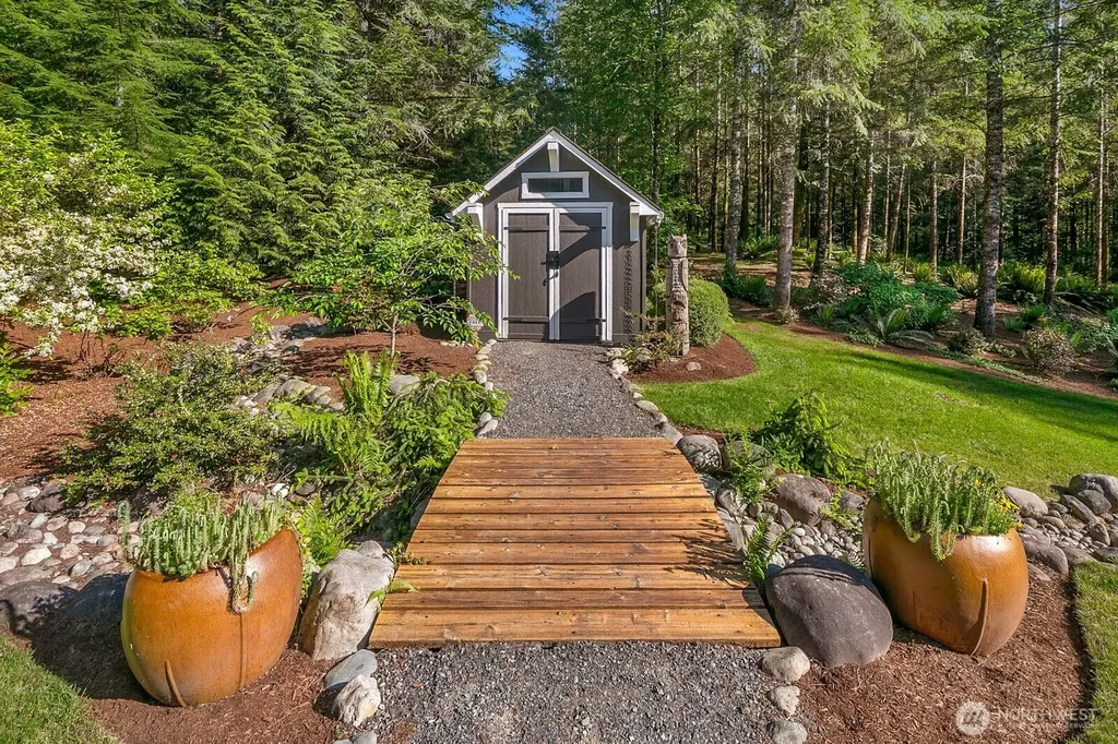 32511 SE 111th Place Issaquah WA 98027