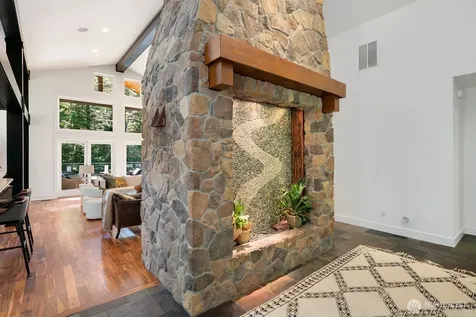 32511 SE 111th Place Issaquah WA 98027