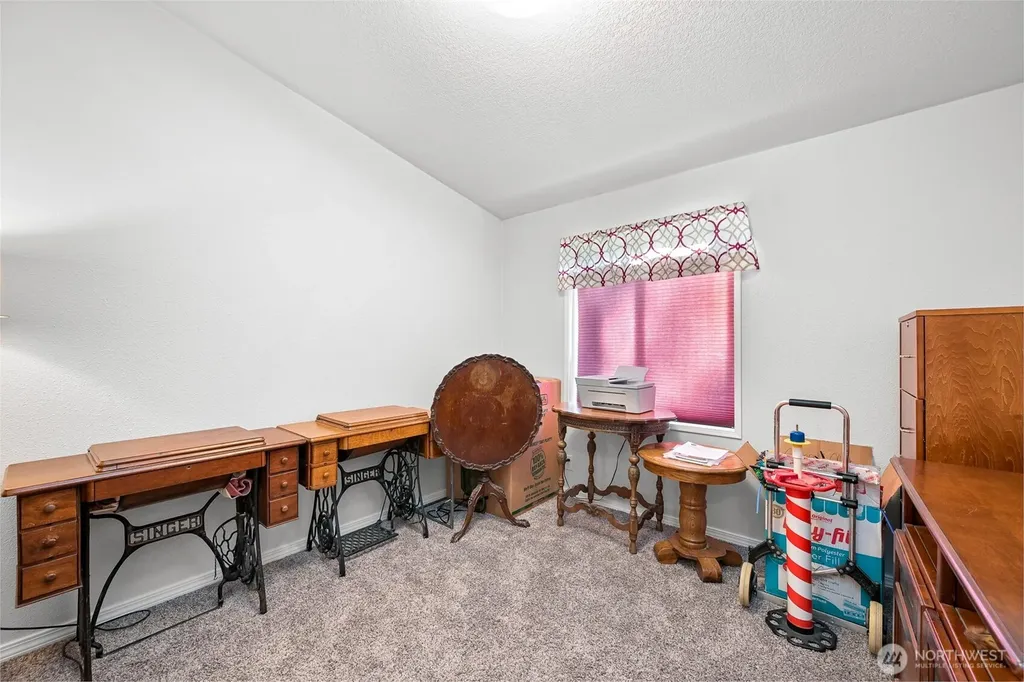 2174 Yew Street Road Bellingham WA 98229