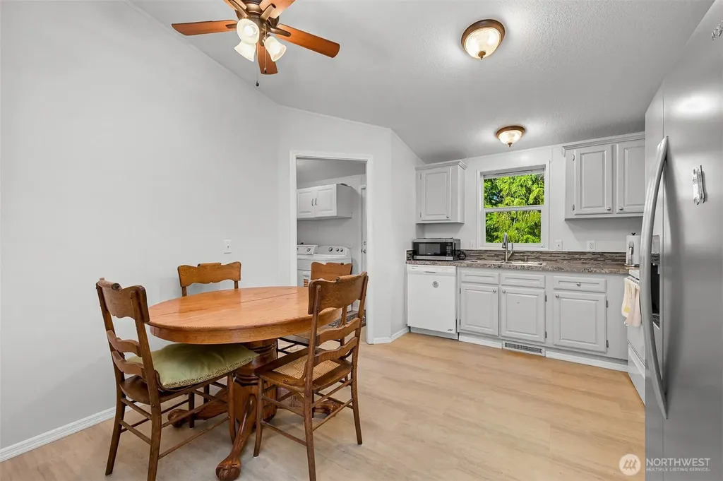 2174 Yew Street Road Bellingham WA 98229