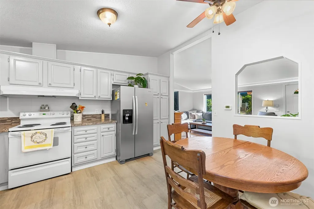 2174 Yew Street Road Bellingham WA 98229