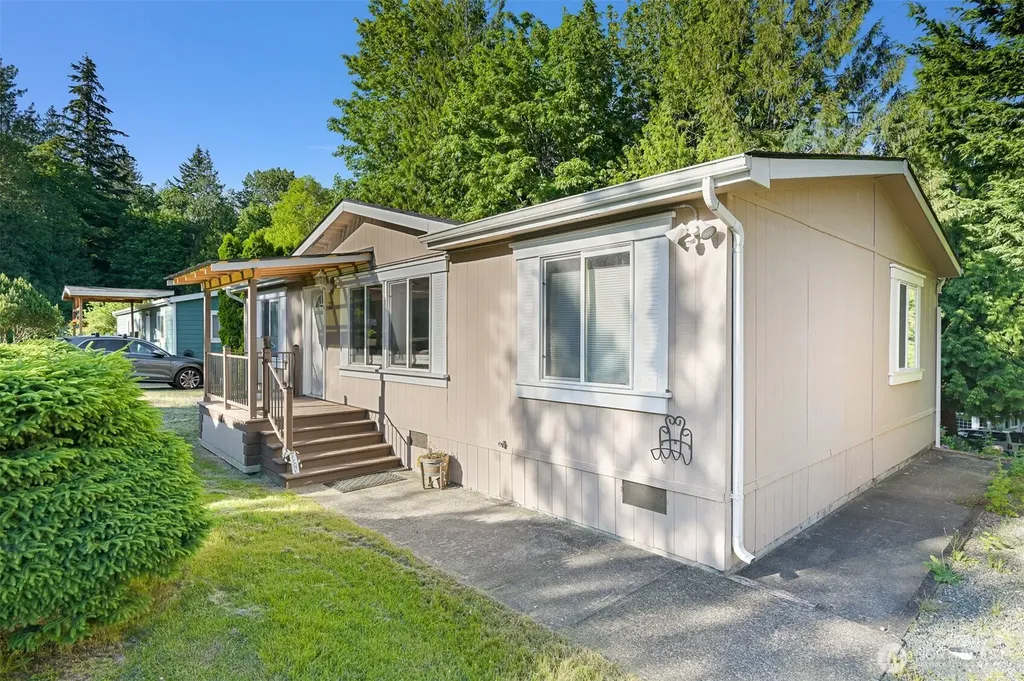 2174 Yew Street Road Bellingham WA 98229