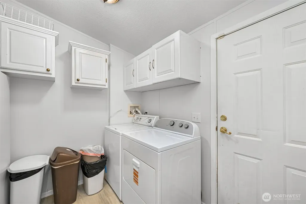 2174 Yew Street Road Bellingham WA 98229