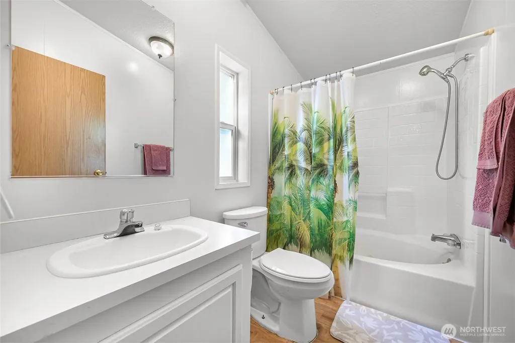 2174 Yew Street Road Bellingham WA 98229