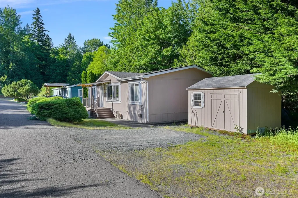 2174 Yew Street Road Bellingham WA 98229