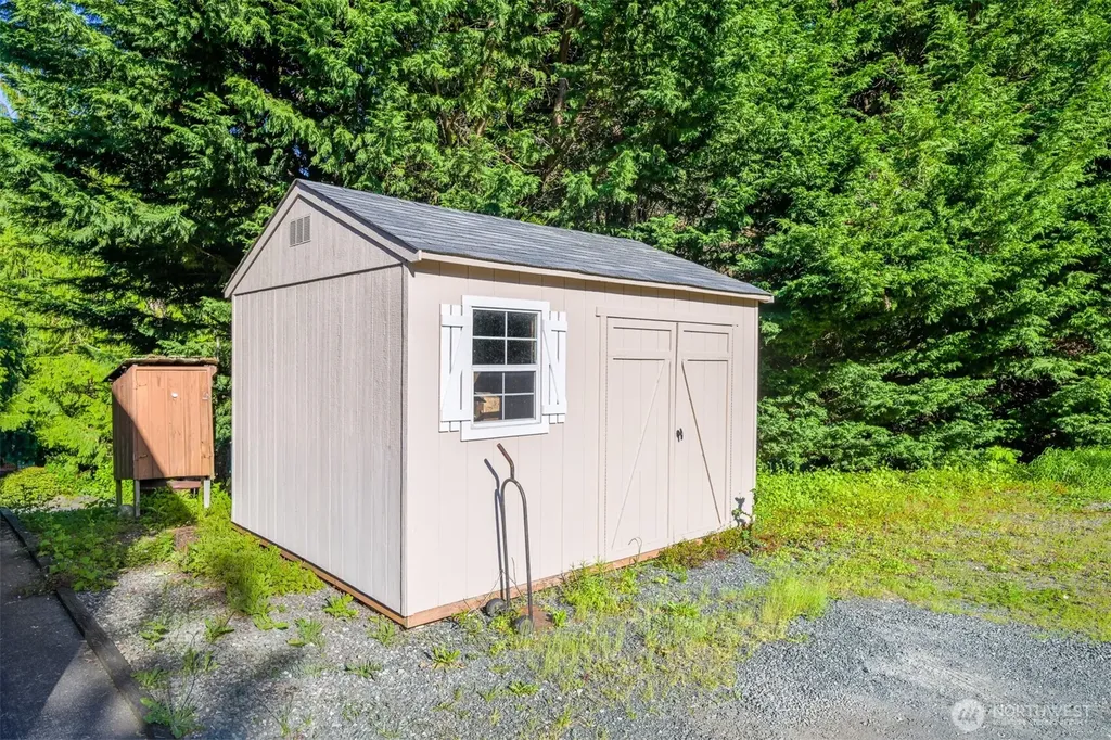 2174 Yew Street Road Bellingham WA 98229