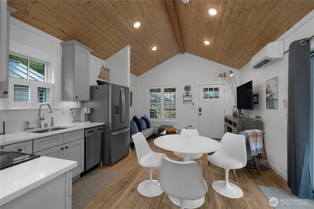 401 E Compass Street Pacific Beach WA 98571