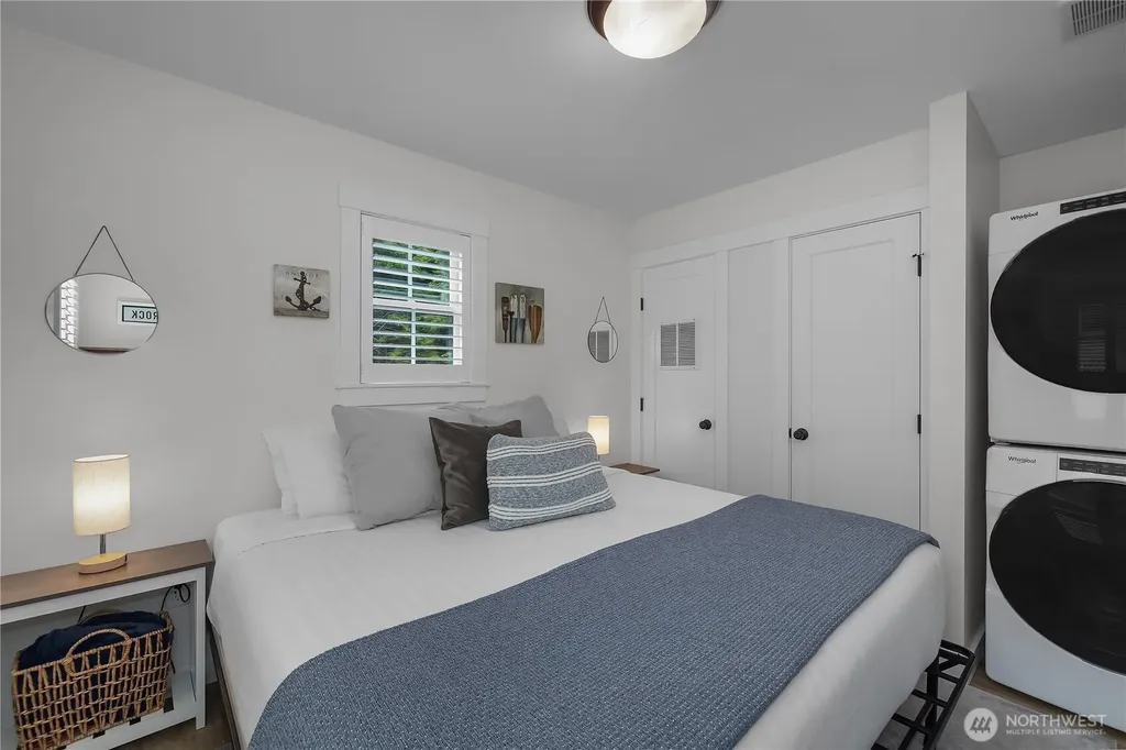401 E Compass Street Pacific Beach WA 98571