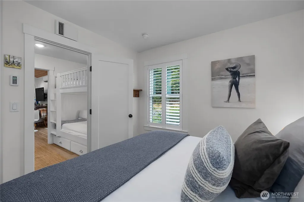 401 E Compass Street Pacific Beach WA 98571