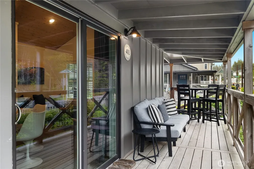401 E Compass Street Pacific Beach WA 98571
