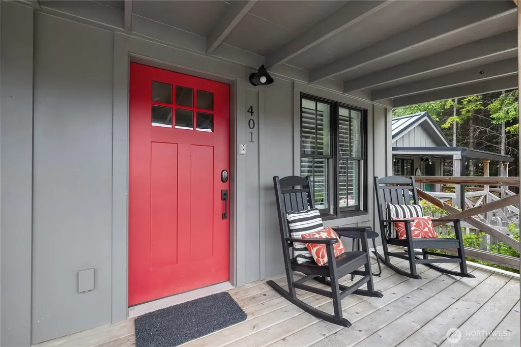 401 E Compass Street Pacific Beach WA 98571