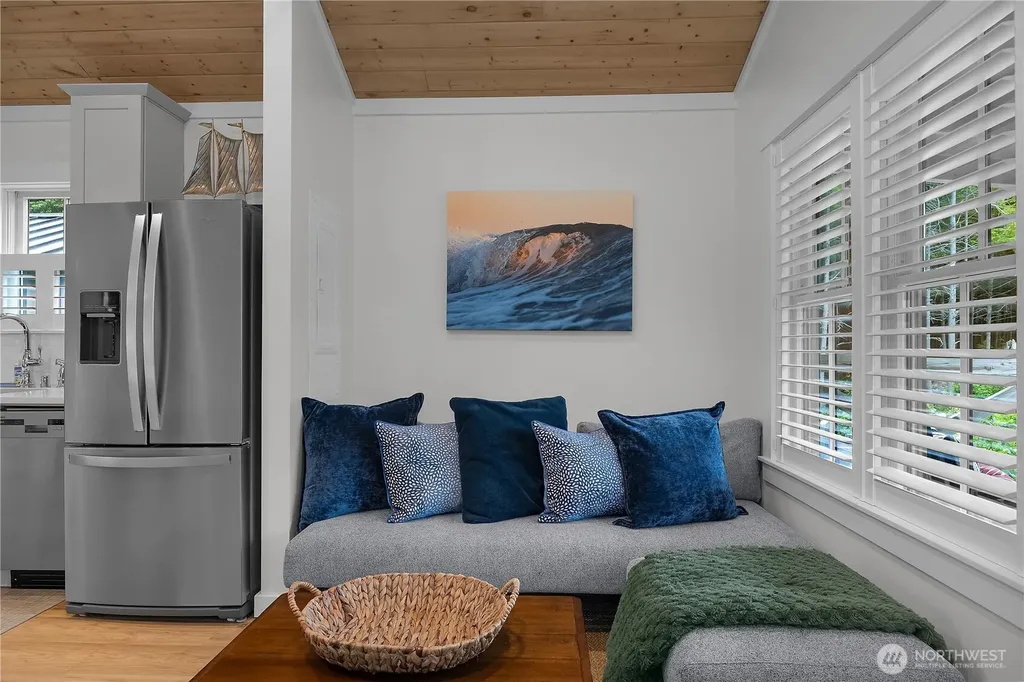 401 E Compass Street Pacific Beach WA 98571
