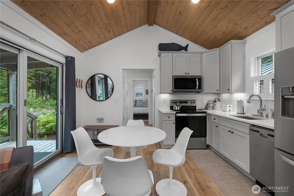 401 E Compass Street Pacific Beach WA 98571