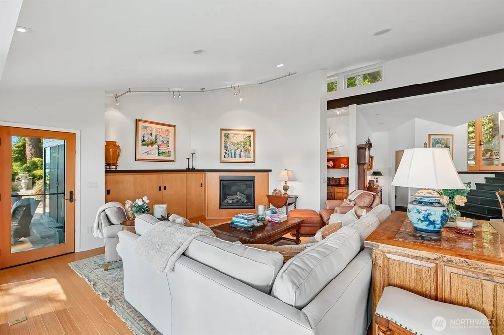 7602 Fairwind Lane NW Gig Harbor WA 98335