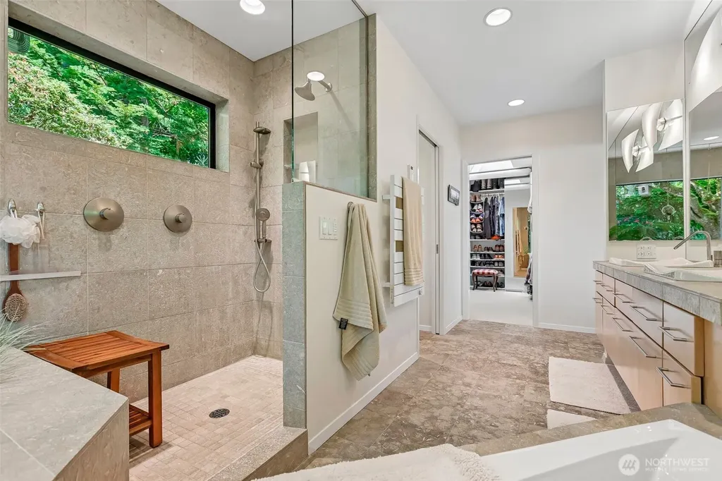 7602 Fairwind Lane NW Gig Harbor WA 98335