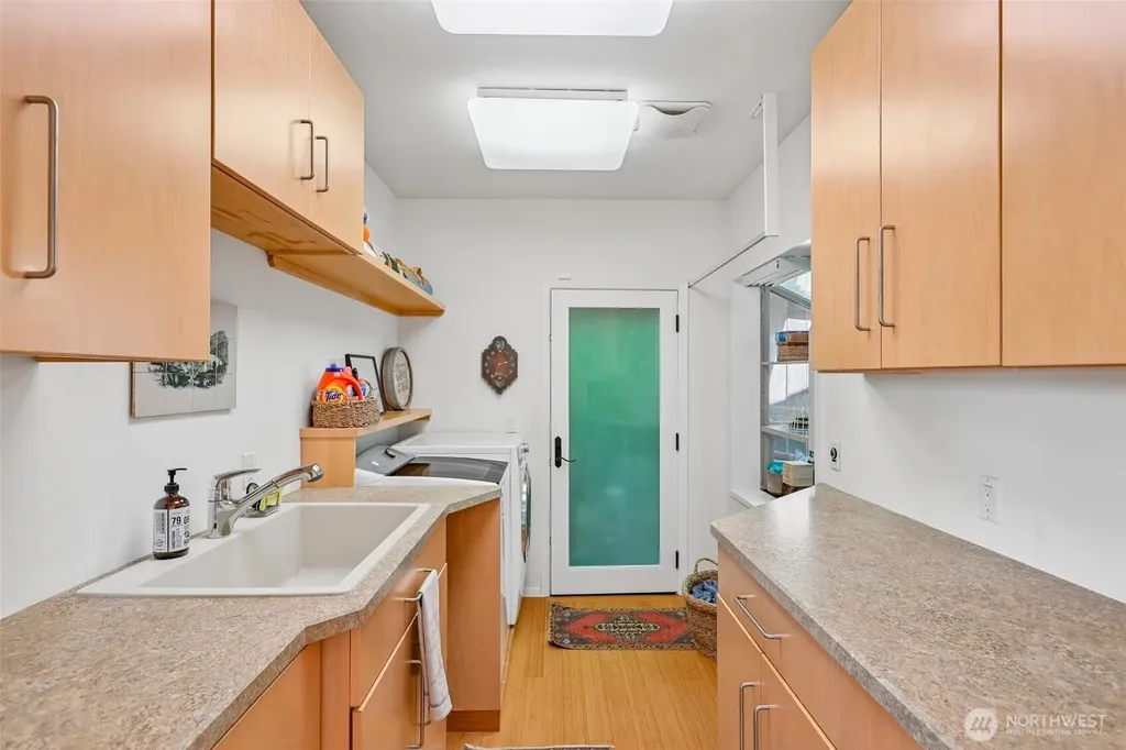 7602 Fairwind Lane NW Gig Harbor WA 98335