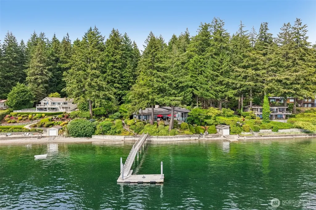7602 Fairwind Lane NW Gig Harbor WA 98335