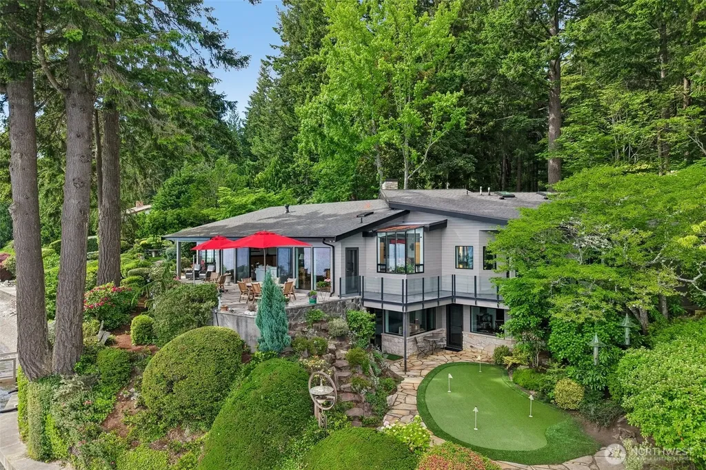 7602 Fairwind Lane NW Gig Harbor WA 98335