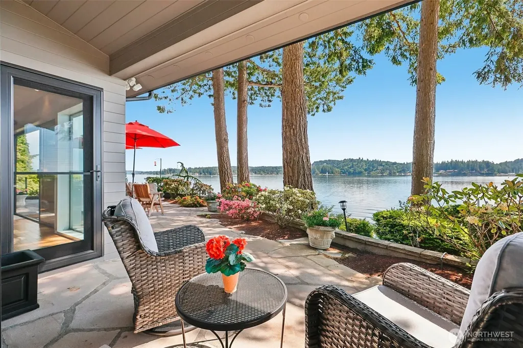 7602 Fairwind Lane NW Gig Harbor WA 98335