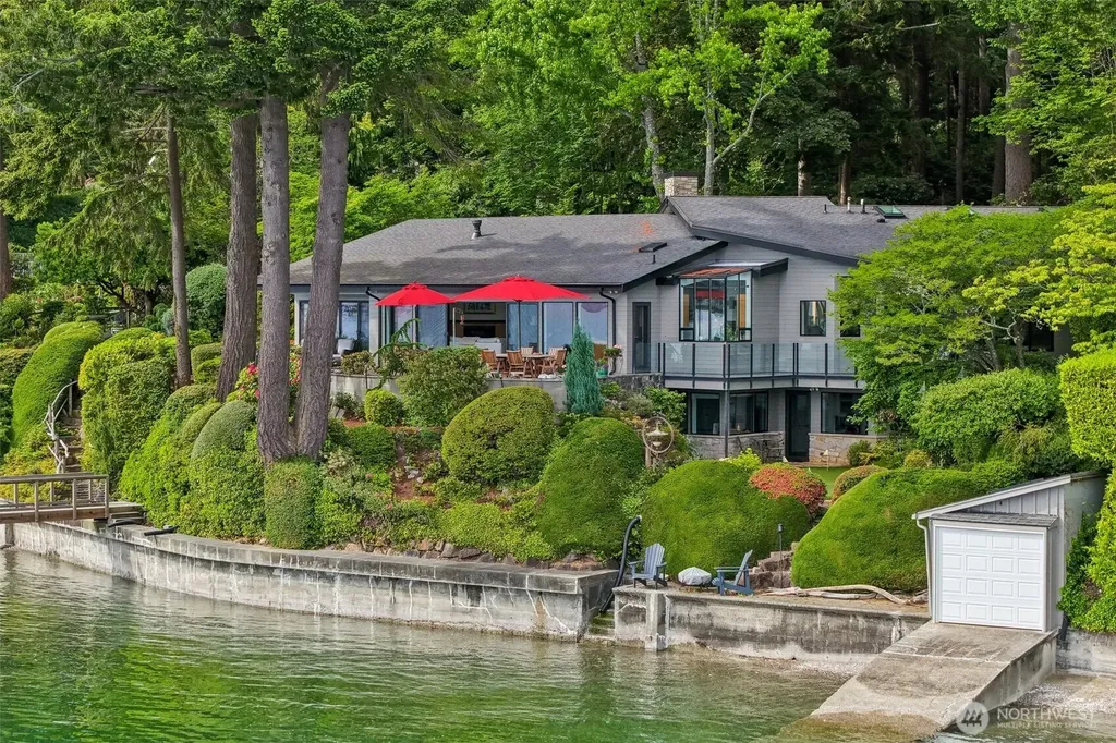 7602 Fairwind Lane NW Gig Harbor WA 98335