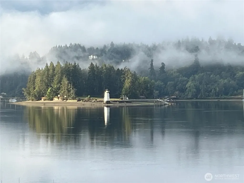 7602 Fairwind Lane NW Gig Harbor WA 98335