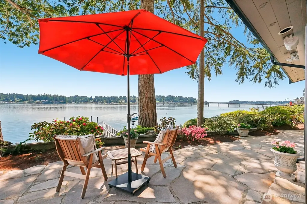 7602 Fairwind Lane NW Gig Harbor WA 98335