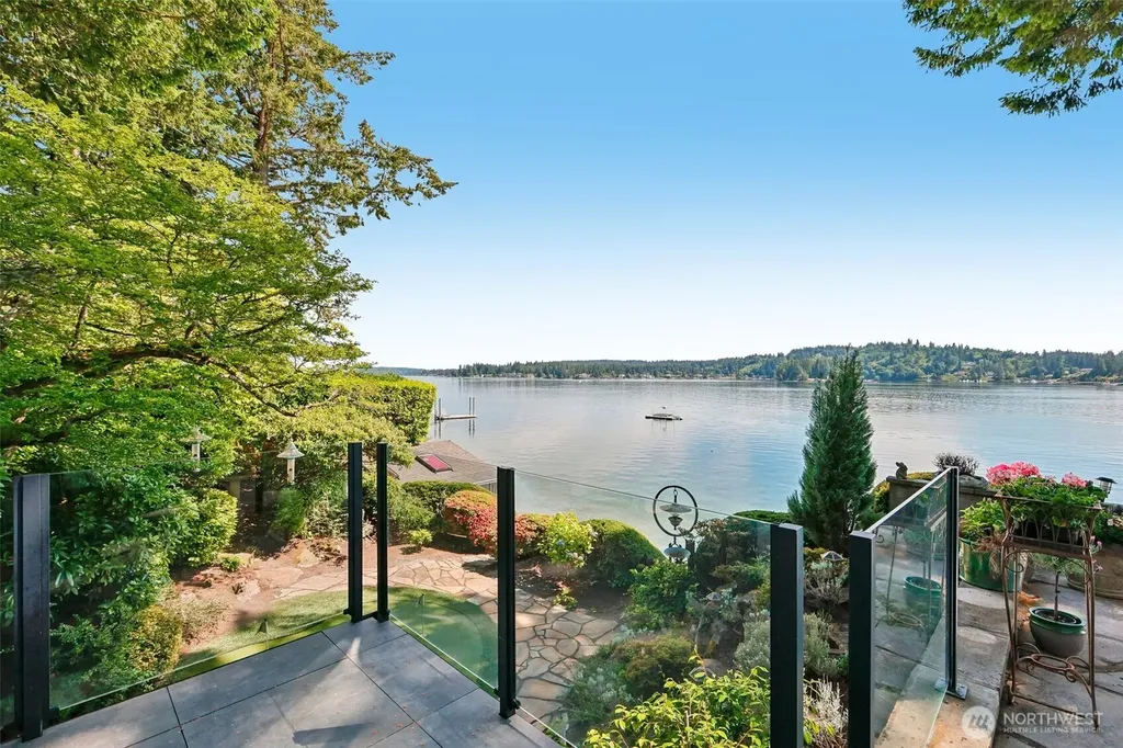 7602 Fairwind Lane NW Gig Harbor WA 98335