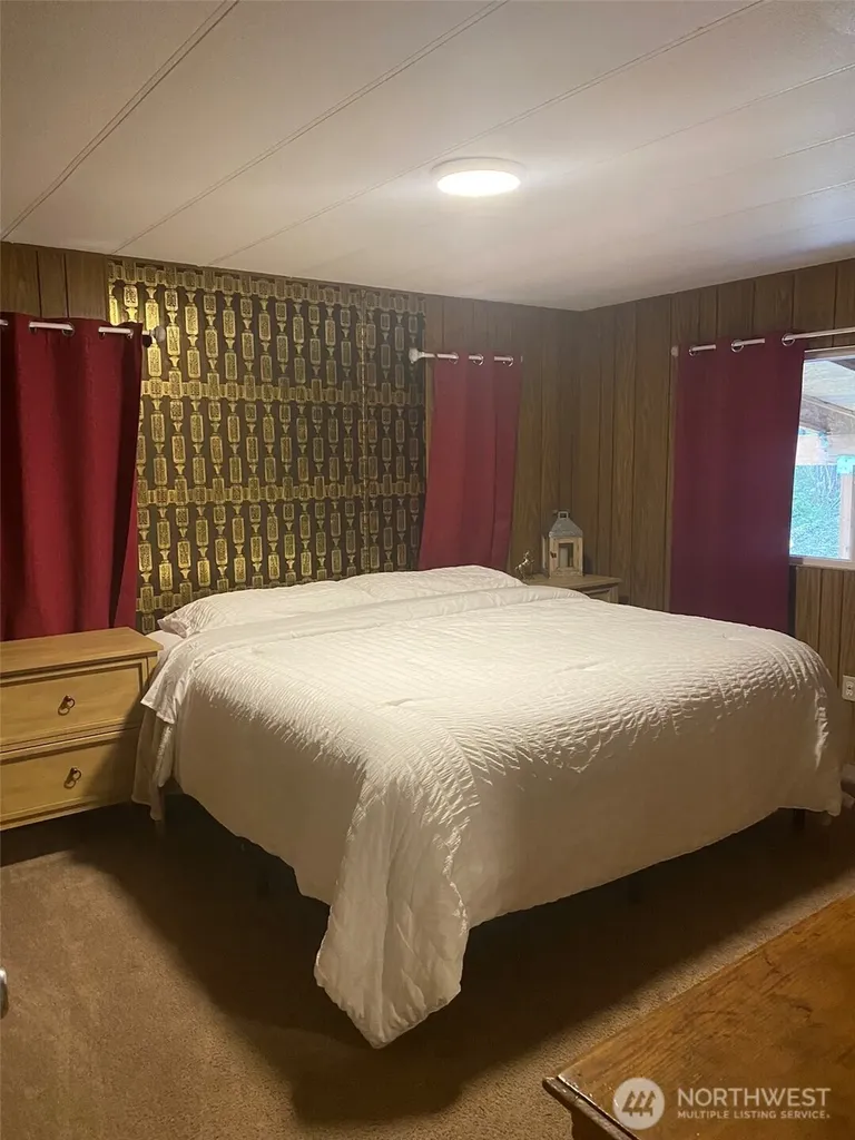 70 N Colony Surf Drive Lilliwaup WA 98555