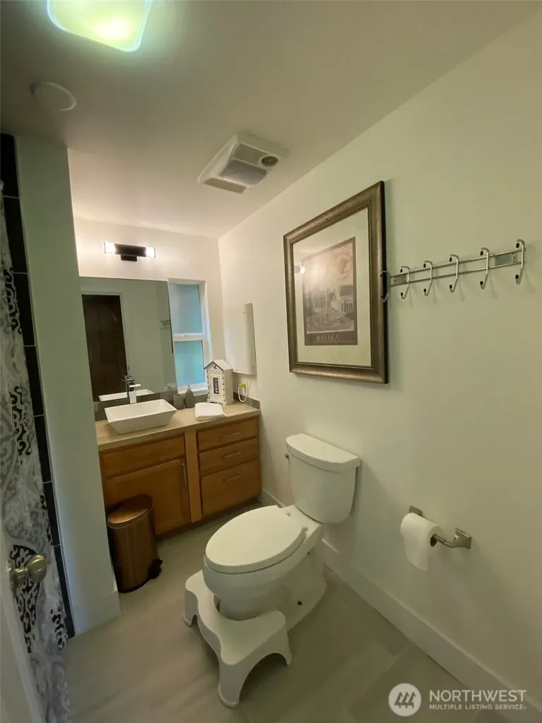 70 N Colony Surf Drive Lilliwaup WA 98555