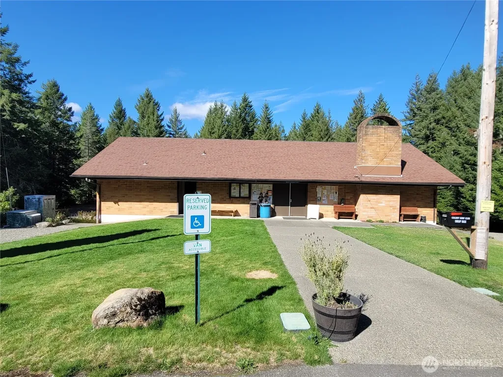 70 N Colony Surf Drive Lilliwaup WA 98555