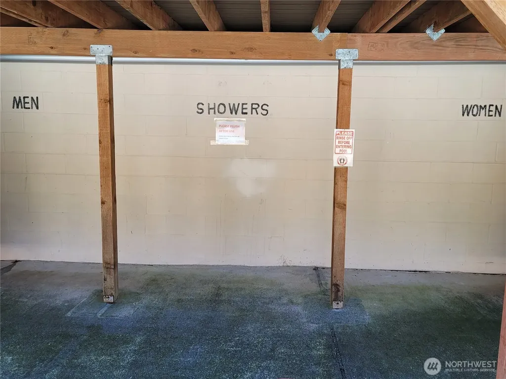 70 N Colony Surf Drive Lilliwaup WA 98555