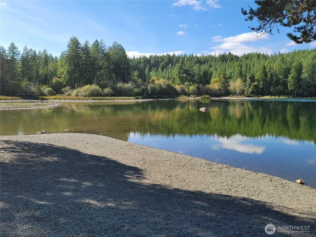70 N Colony Surf Drive Lilliwaup WA 98555