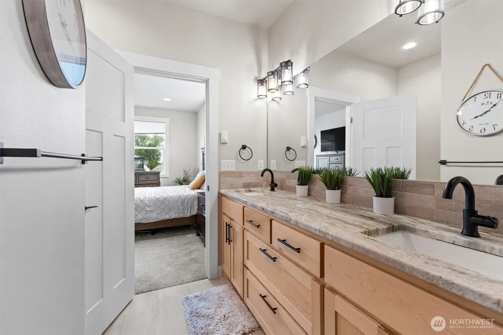 2193 Lagerwey Circle Lynden WA 98264