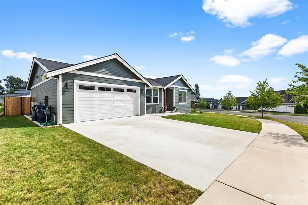 2193 Lagerwey Circle Lynden WA 98264