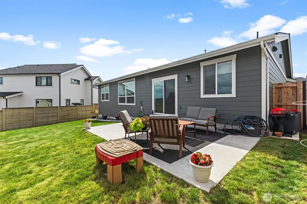 2193 Lagerwey Circle Lynden WA 98264