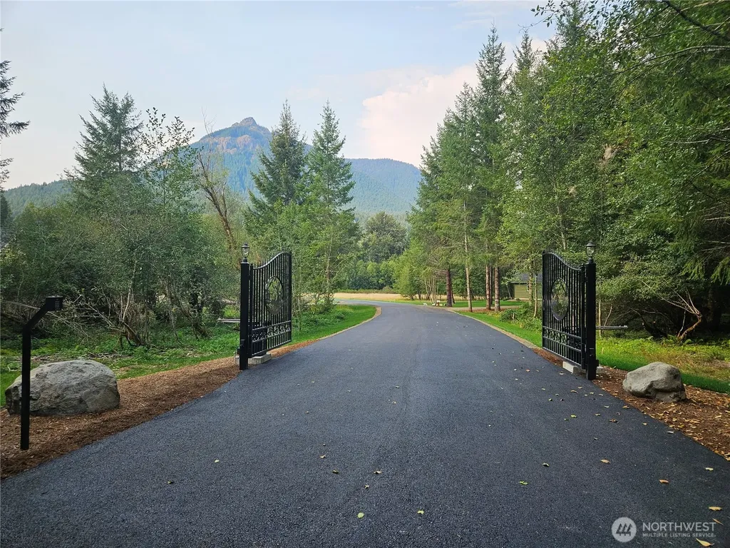 131 Campfire Lane Packwood WA 98361
