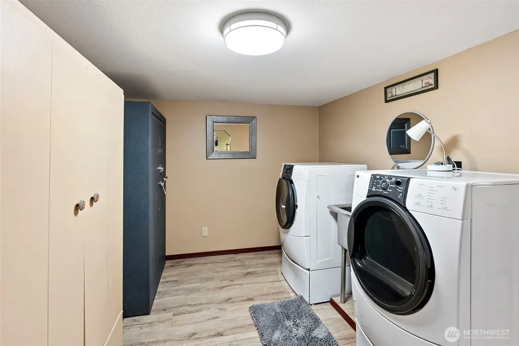 17401 Renton Maple Valley Road SE Maple Valley WA 98038