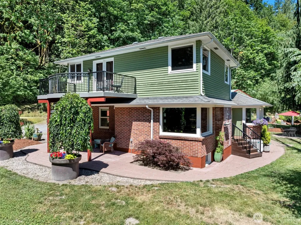 17401 Renton Maple Valley Road SE Maple Valley WA 98038