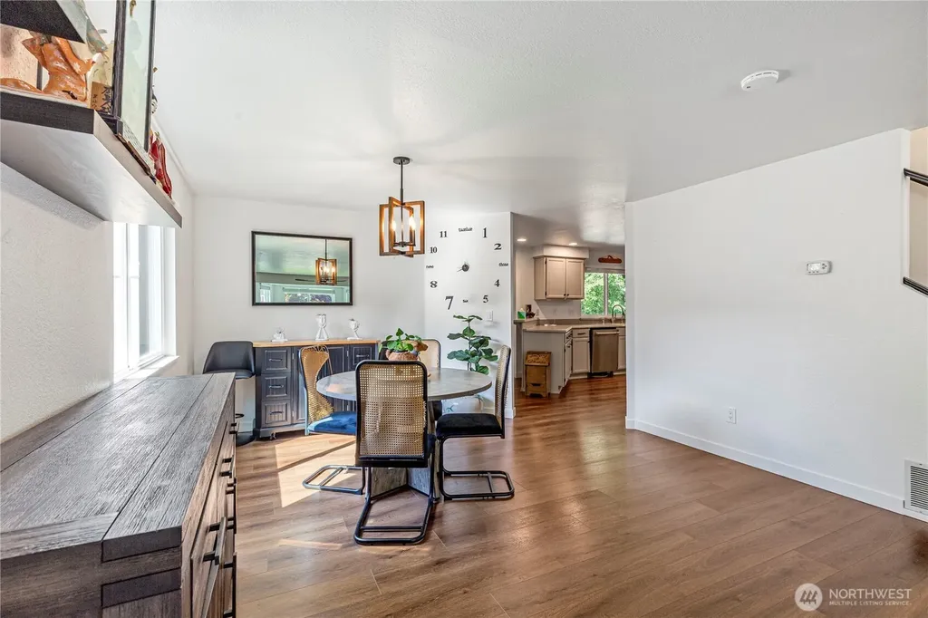 7310 Grove Street Marysville WA 98270