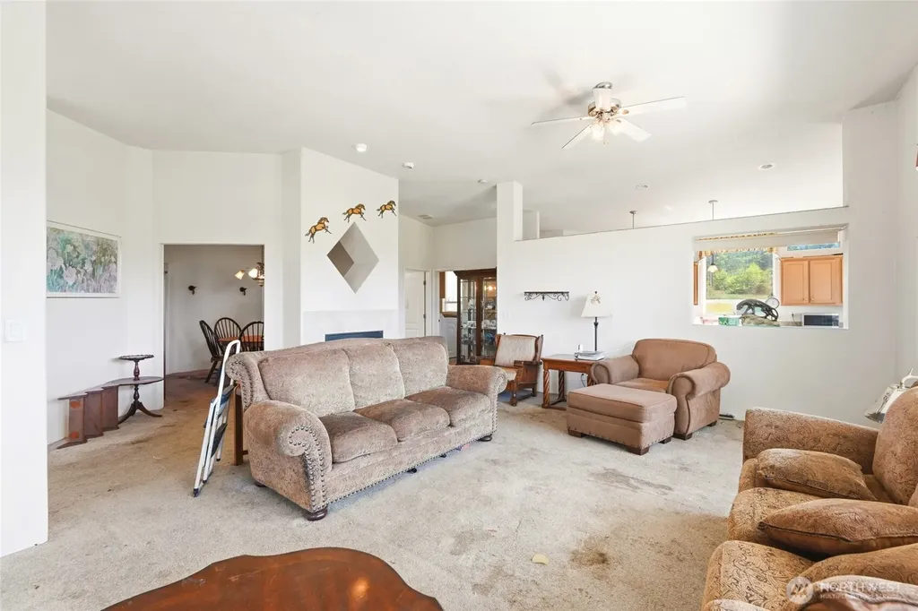 162 W Frostad Road Oak Harbor WA 98277